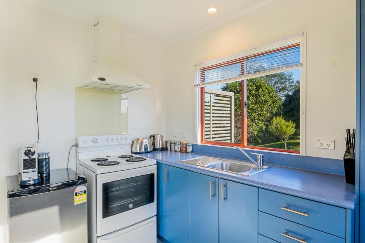 Cottage On Rutherford - Waikanae Holiday Home ภายนอก รูปภาพ