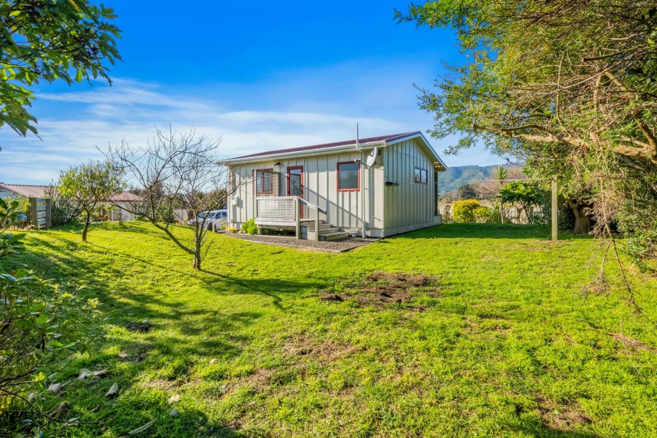 Cottage On Rutherford - Waikanae Holiday Home ภายนอก รูปภาพ